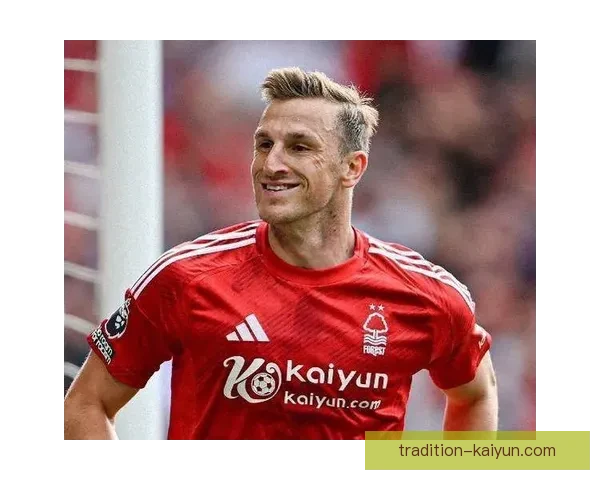 伍德加盟英超球队，期待新赛季展现个人风采，备受关注