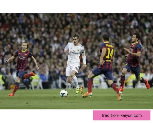 戴维斯边路进攻能力持续提升 备受关注的表现引发热议