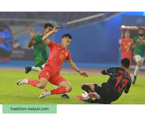 亚运会足球赛决赛集锦展现球队表现与精彩瞬间