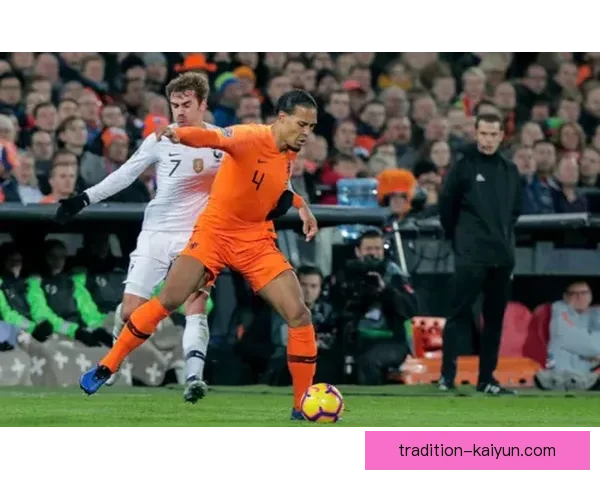 荷兰球迷橙色风暴持续发酵,期待在世界杯赛场上展现强大支持力 荷兰球迷橙色风暴持续发酵,期待在世界杯赛场上展现强大支持力